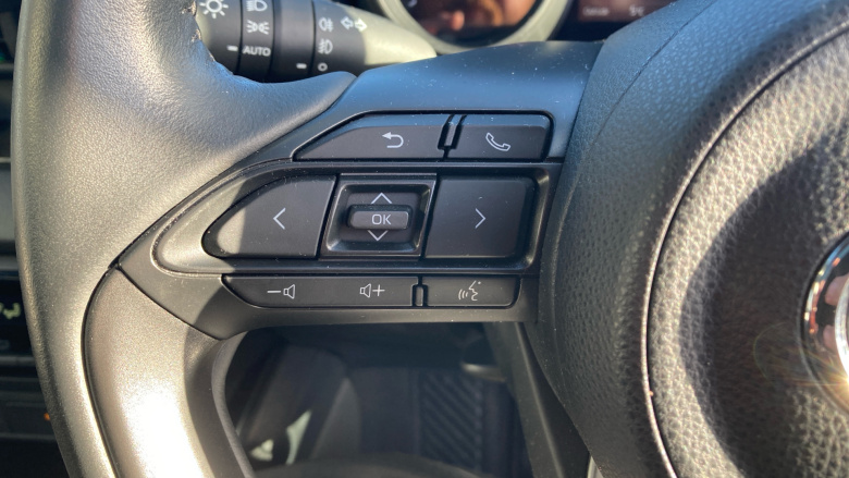 Toyota Yaris 1.5 Hybrid Design 5dr CVT Hybrid Hatchback